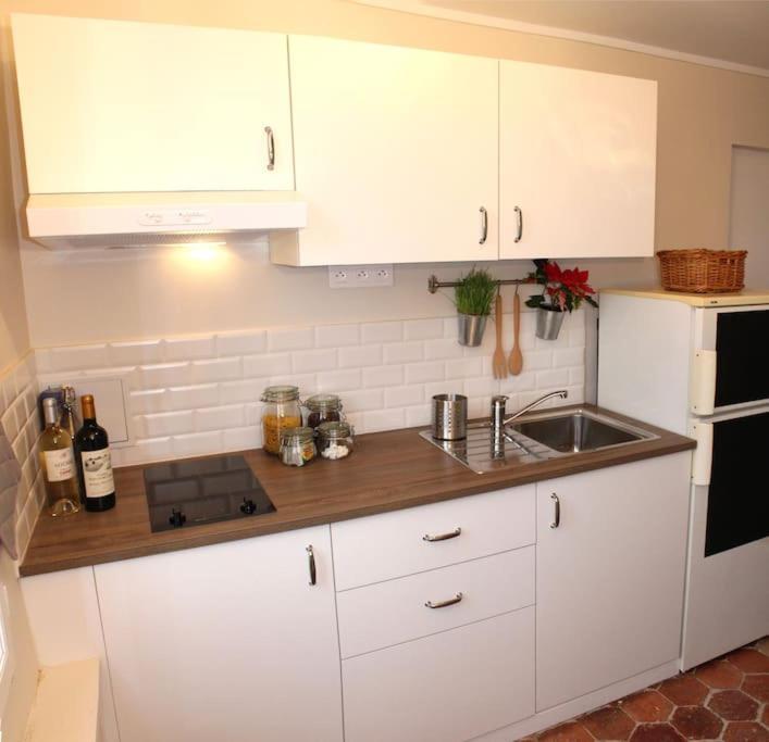 Apartment Agreable A 1 Min Du Chateau De *